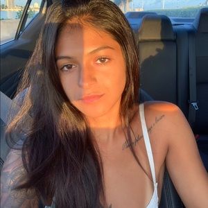 Meet your Posher, Carina